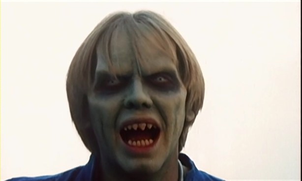 Лазерный взрыв (1978. Laserblast).avi_003717630