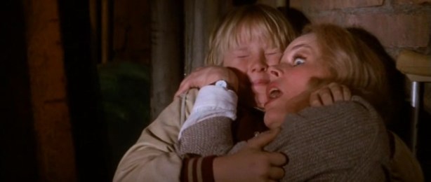 Invaders.From.Mars.(1986).XviD.AC3._LoaD.avi_003124746