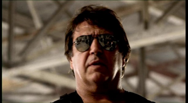 Deadliest Prey (2013).avi_002059182